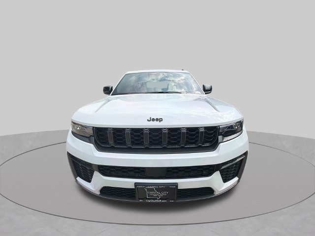 New 2026 Jeep Grand Cherokee Altitude AWD/4WD image 9