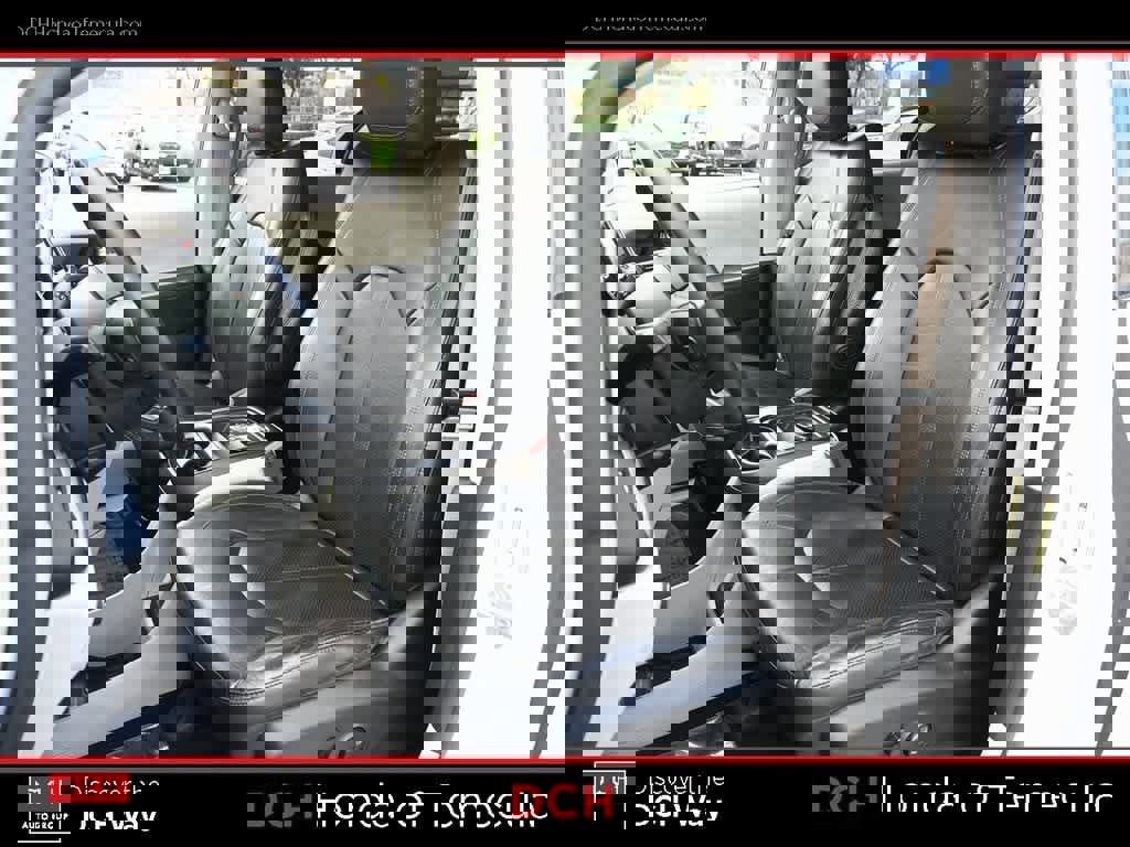 Used 2018 Chrysler Pacifica Touring-L image 17