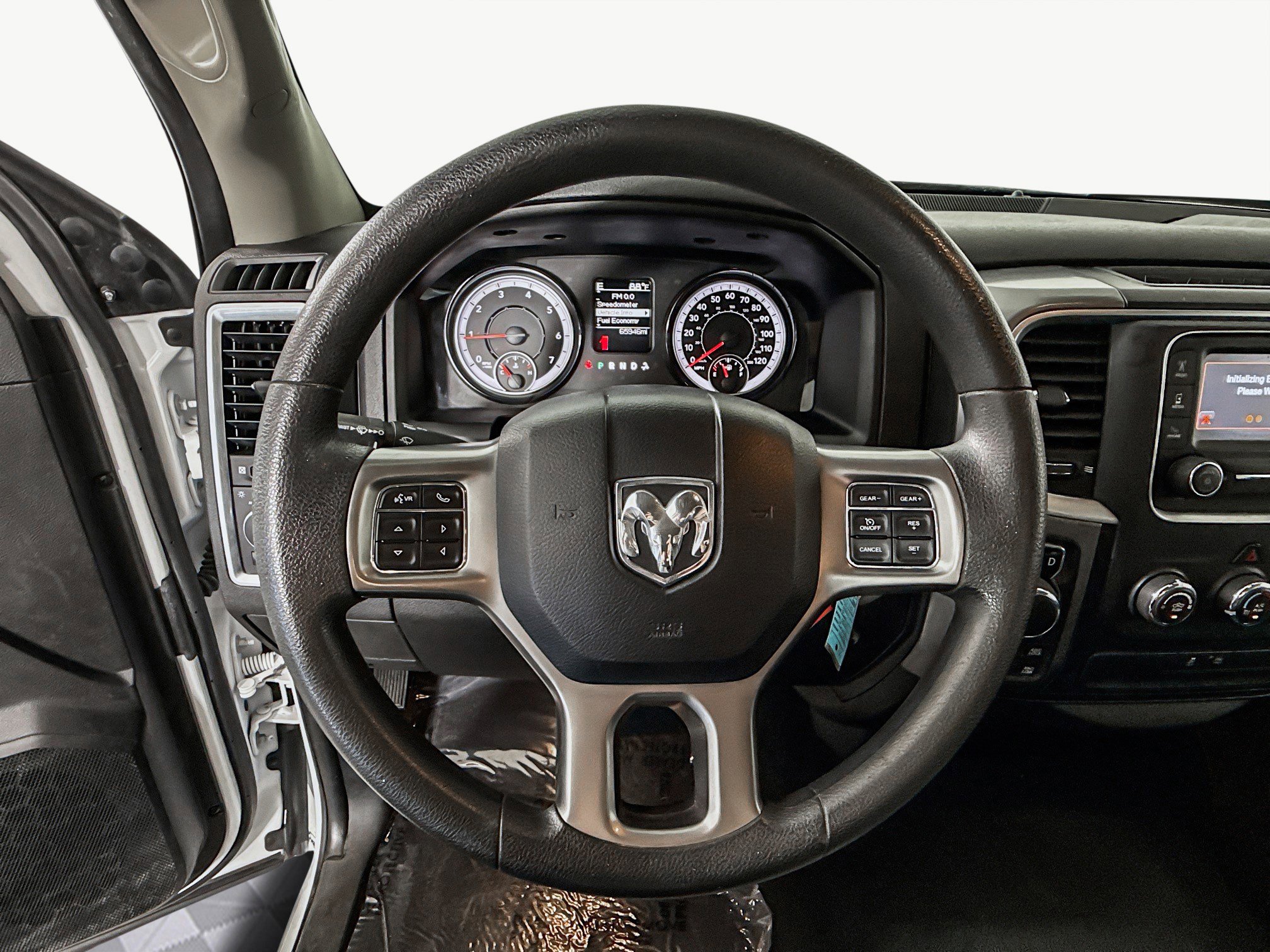 Used 2021 RAM 1500 Classic SLT image 13