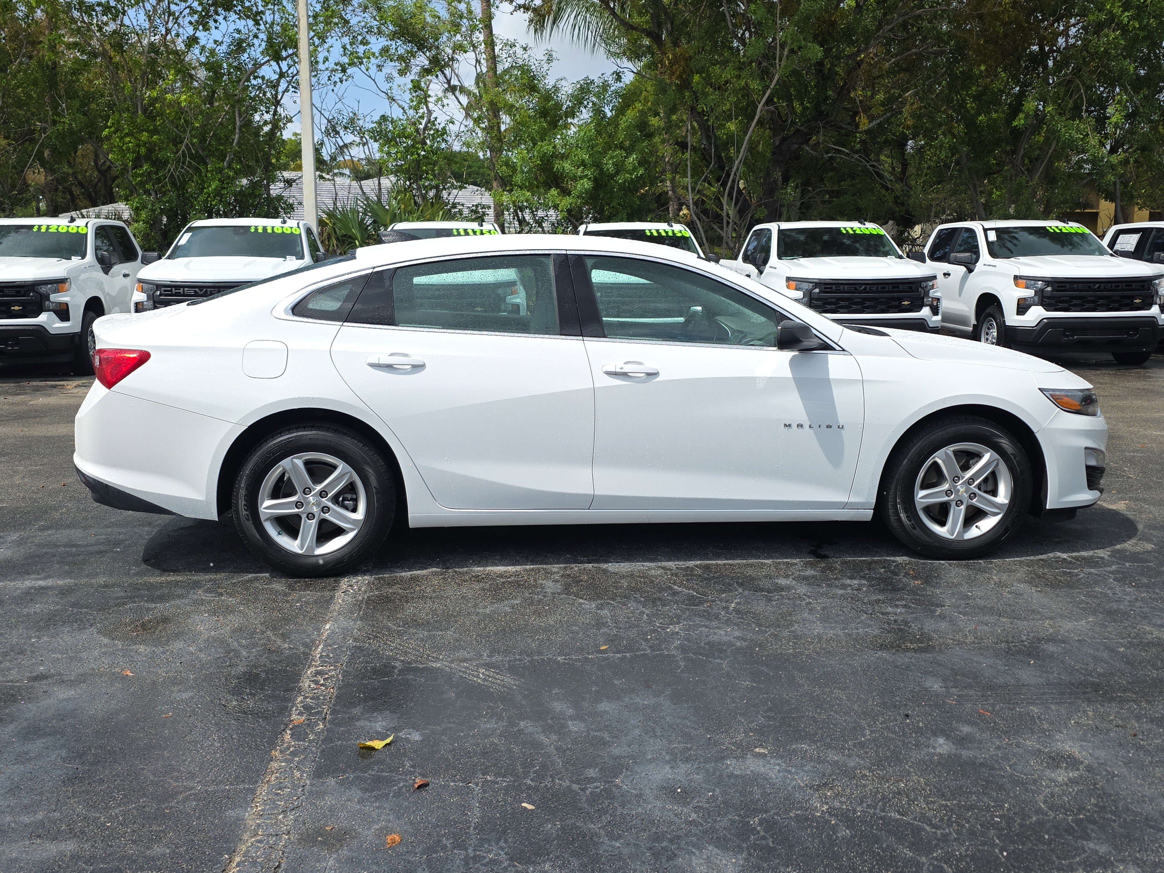 Used 2023 Chevrolet Malibu LS image 8