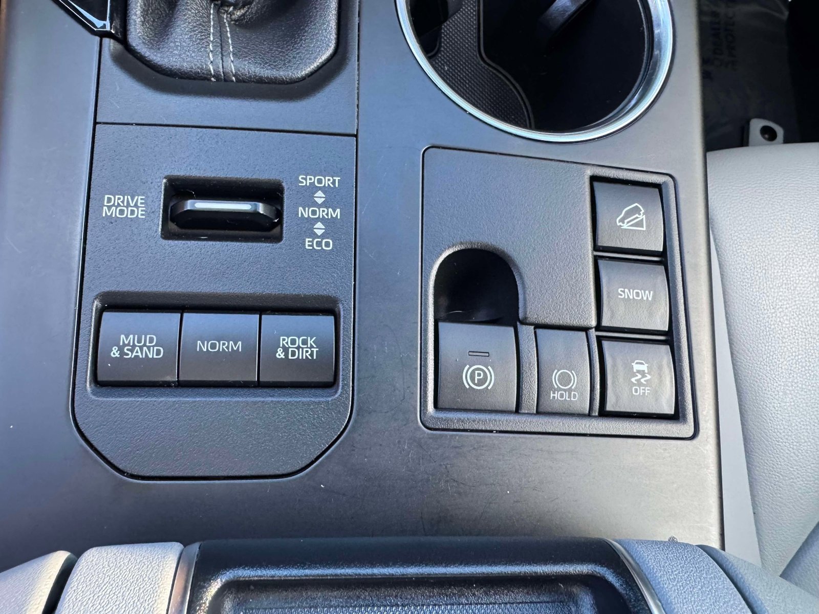 Used 2023 Toyota Highlander XLE image 31