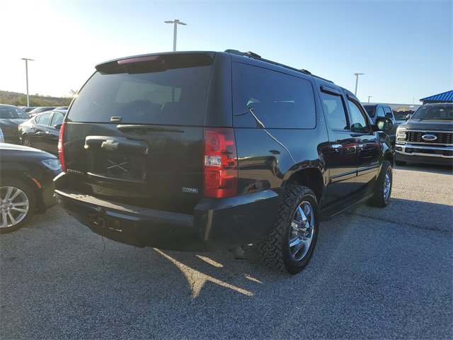 Used 2007 Chevrolet Suburban LTZ w/ LTZ Preferred Equipment Group image 4