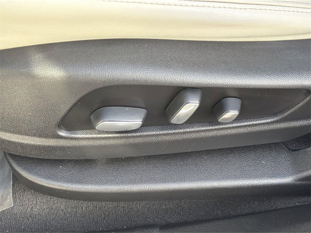 Used 2020 Cadillac XT6 Sport image 24