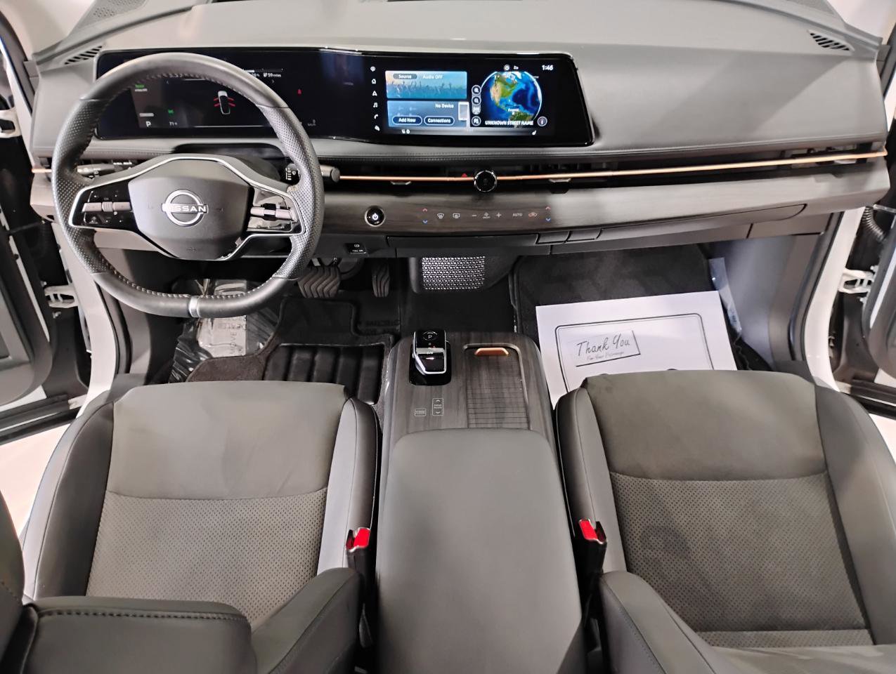 Used 2024 Nissan Ariya AWD image 22