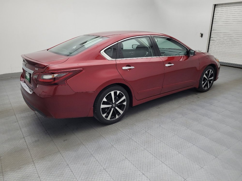 Used 2018 Nissan Altima 2.5 SR FWD image 10