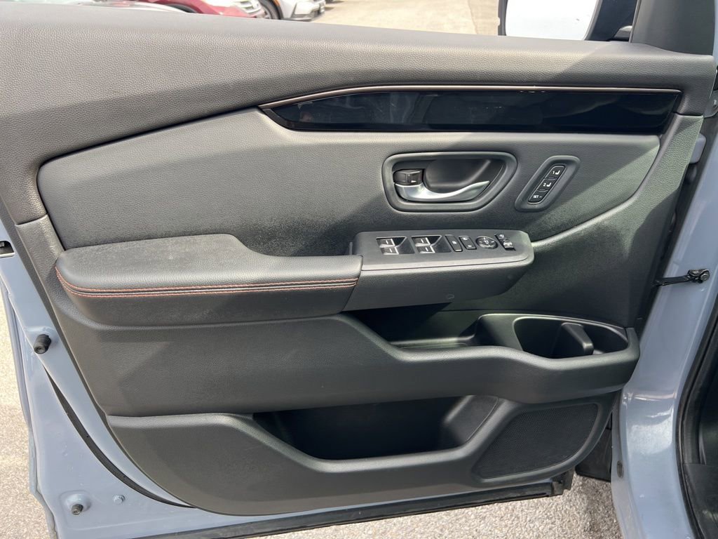 Used 2023 Honda Pilot TrailSport image 21