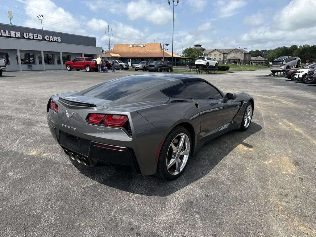 Used 2015 Chevrolet Corvette Stingray Coupe RWD image 5