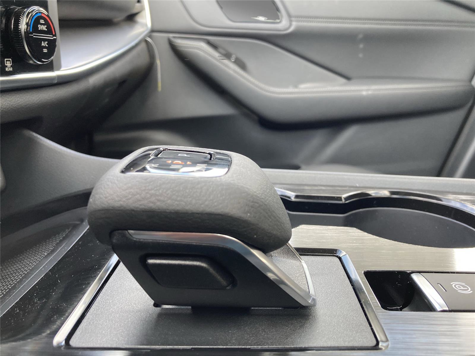 New 2026 Nissan Rogue SV image 18