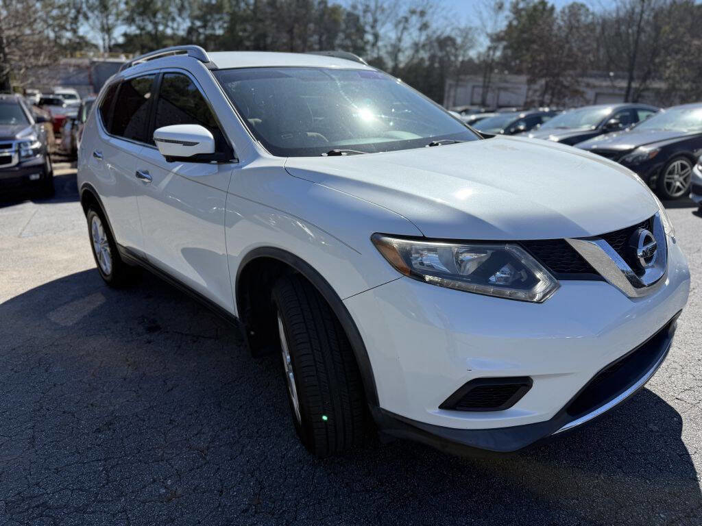 Used 2016 Nissan Rogue SV w/ SV Premium Package image 3