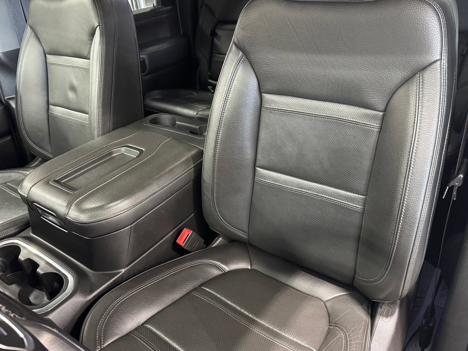 Used 2022 GMC Sierra 2500 Denali w/ Denali Ultimate Package AWD/4WD image 32