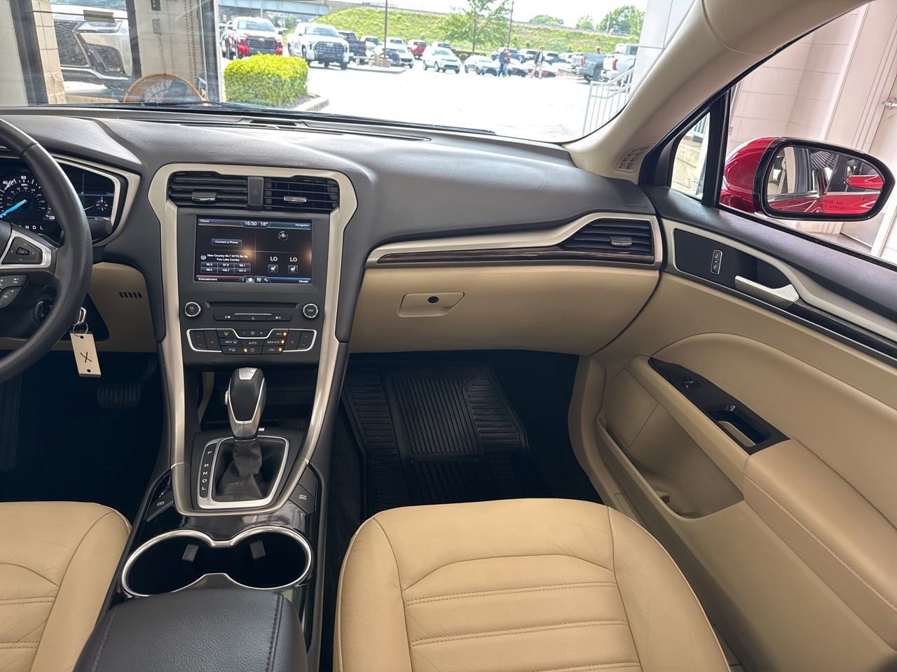 Used 2016 Ford Fusion SE w/ Equipment Group 502A FWD image 46