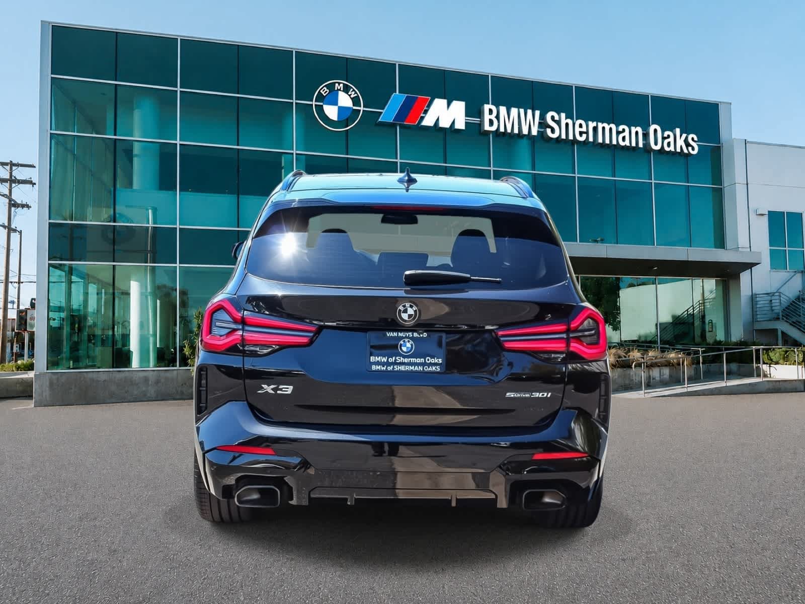 Used 2023 BMW X3 sDrive30i w/ M Sport Package RWD image 5