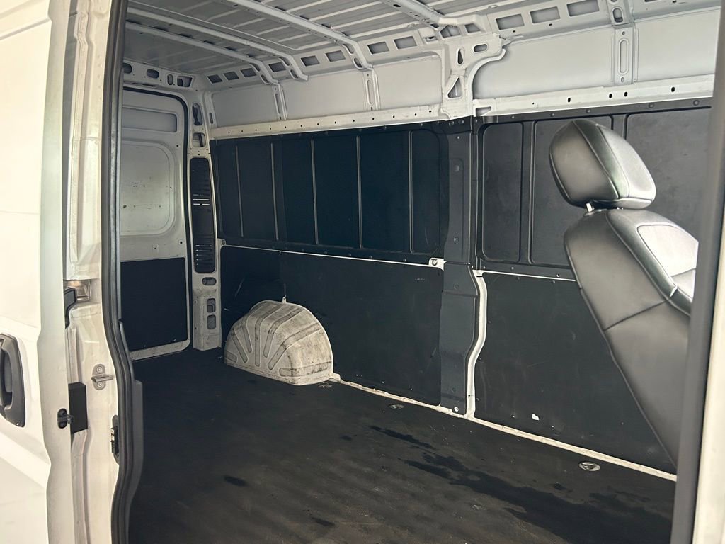 Used 2023 RAM ProMaster 2500 image 42