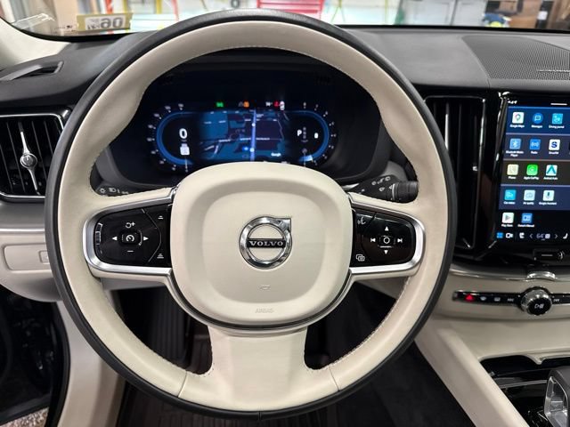 Used 2025 Volvo XC60 B5 Plus w/ Climate Package AWD/4WD image 12