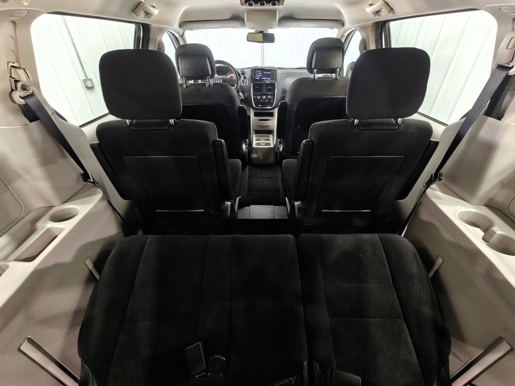 Used 2019 Dodge Grand Caravan SE FWD image 31
