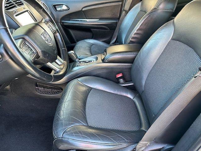 Used 2019 Dodge Journey Crossroad w/ Mopar All Weather Group FWD image 14