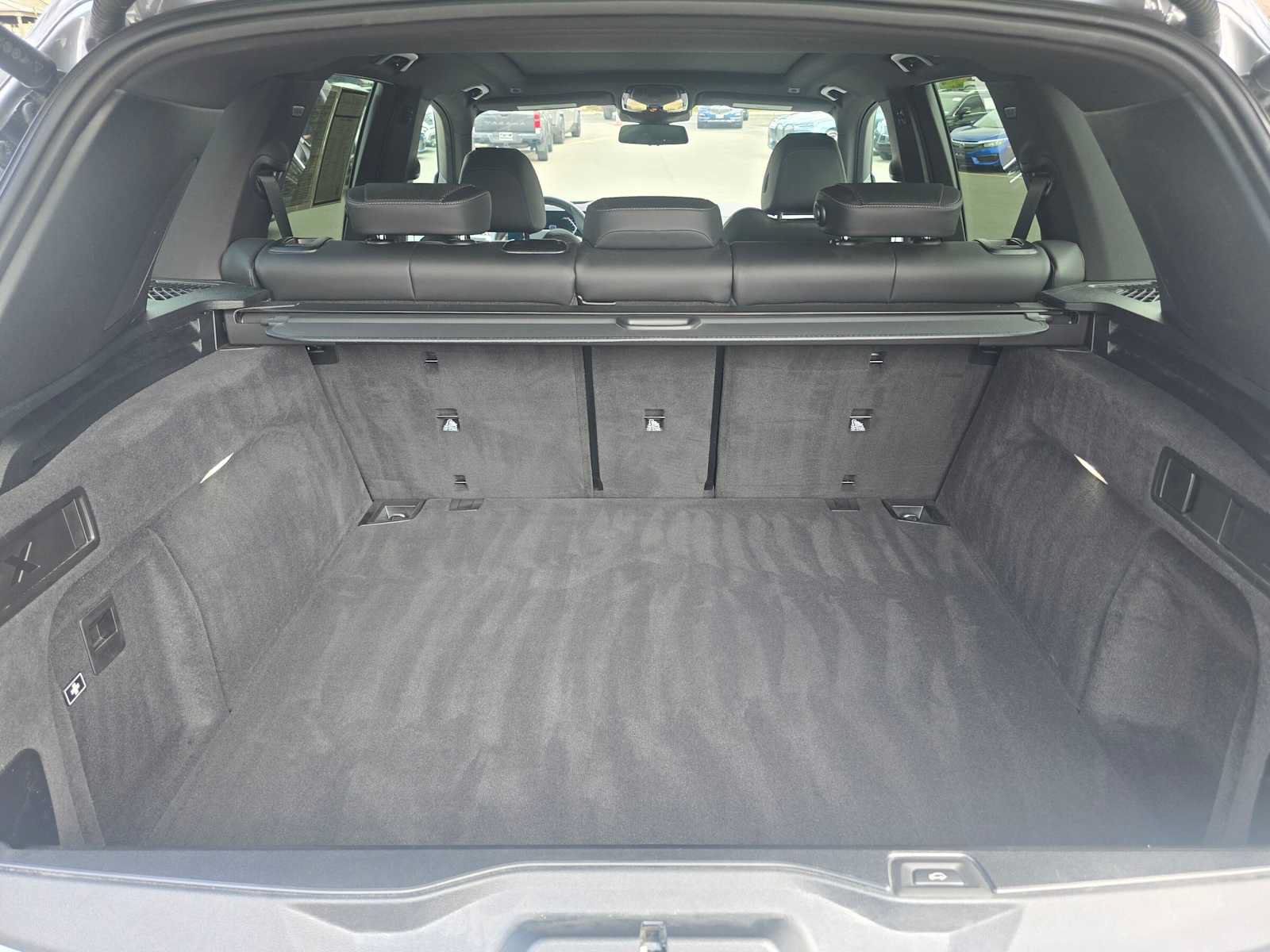 Used 2026 BMW X5 xDrive40i w/ M Sport Package AWD/4WD image 14