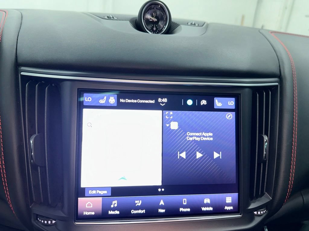 Used 2022 Maserati Levante Trofeo AWD/4WD image 17