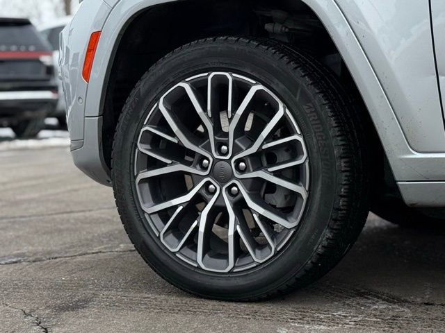 Used 2022 Jeep Grand Cherokee L Summit image 49