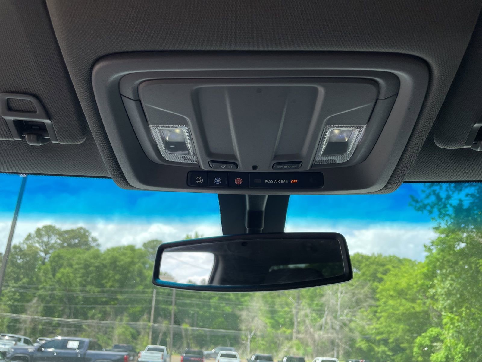 Used 2022 GMC Sierra 3500 SLE w/ SLE Convenience Package AWD/4WD image 21