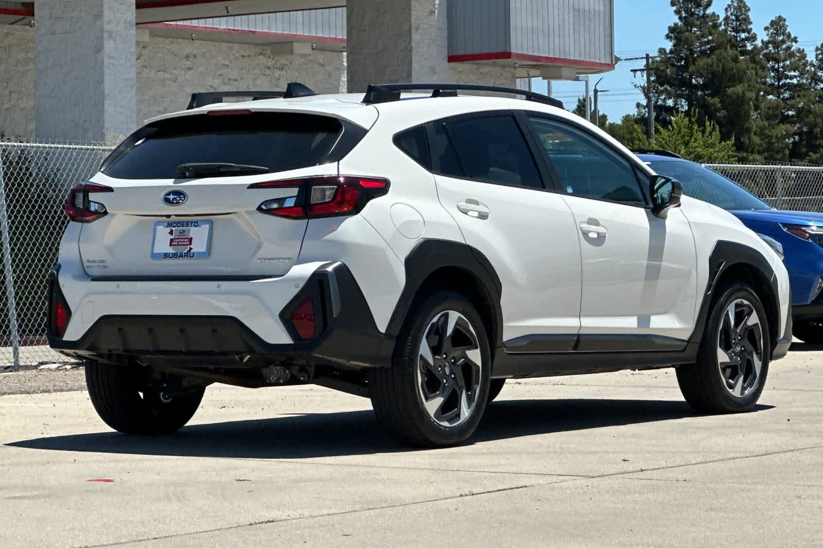 Used 2025 Subaru Crosstrek 2.5i Limited w/ Crosstrek Mirror Package AWD/4WD image 3