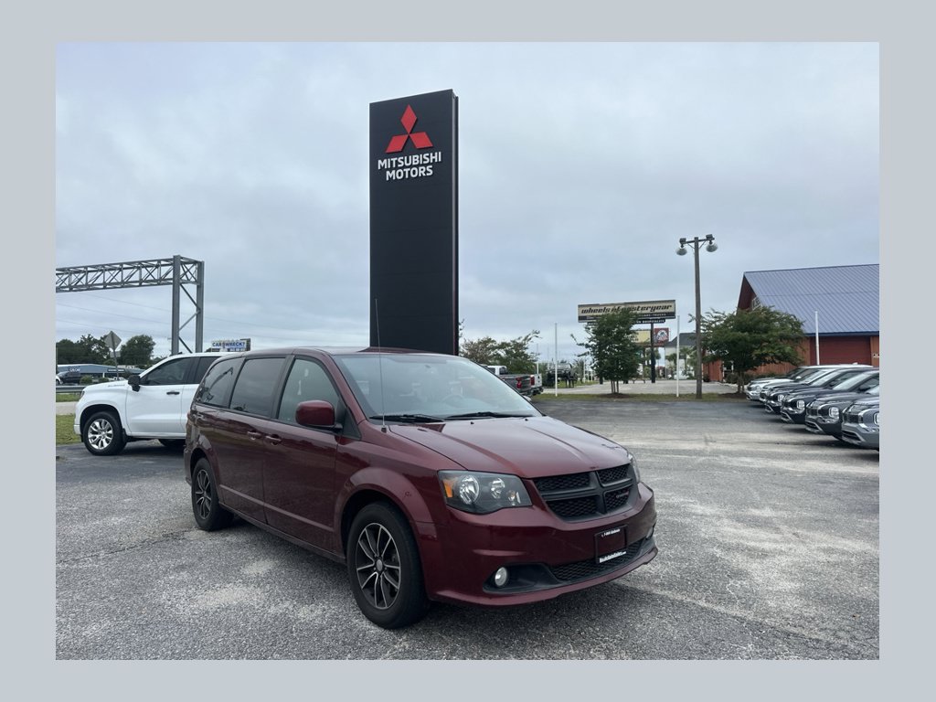 Used 2018 Dodge Grand Caravan SE