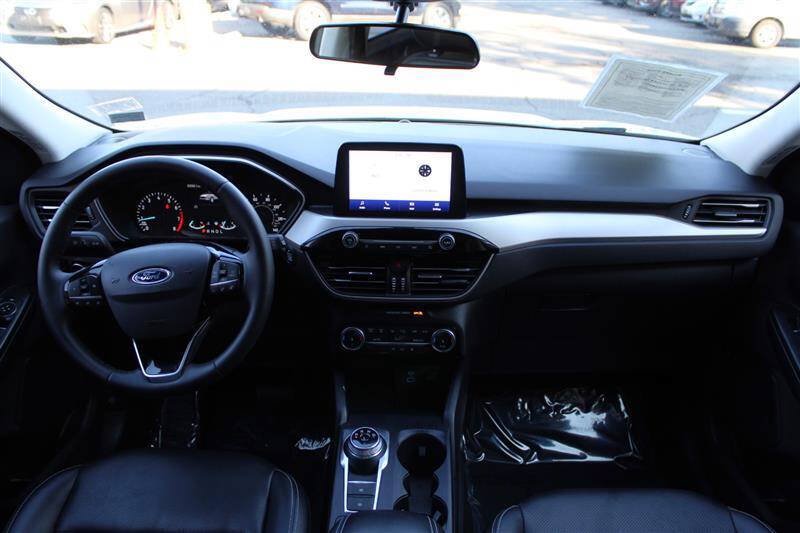Used 2022 Ford Escape SEL FWD image 13