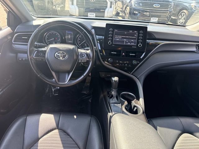 Used 2023 Toyota Camry SE image 16