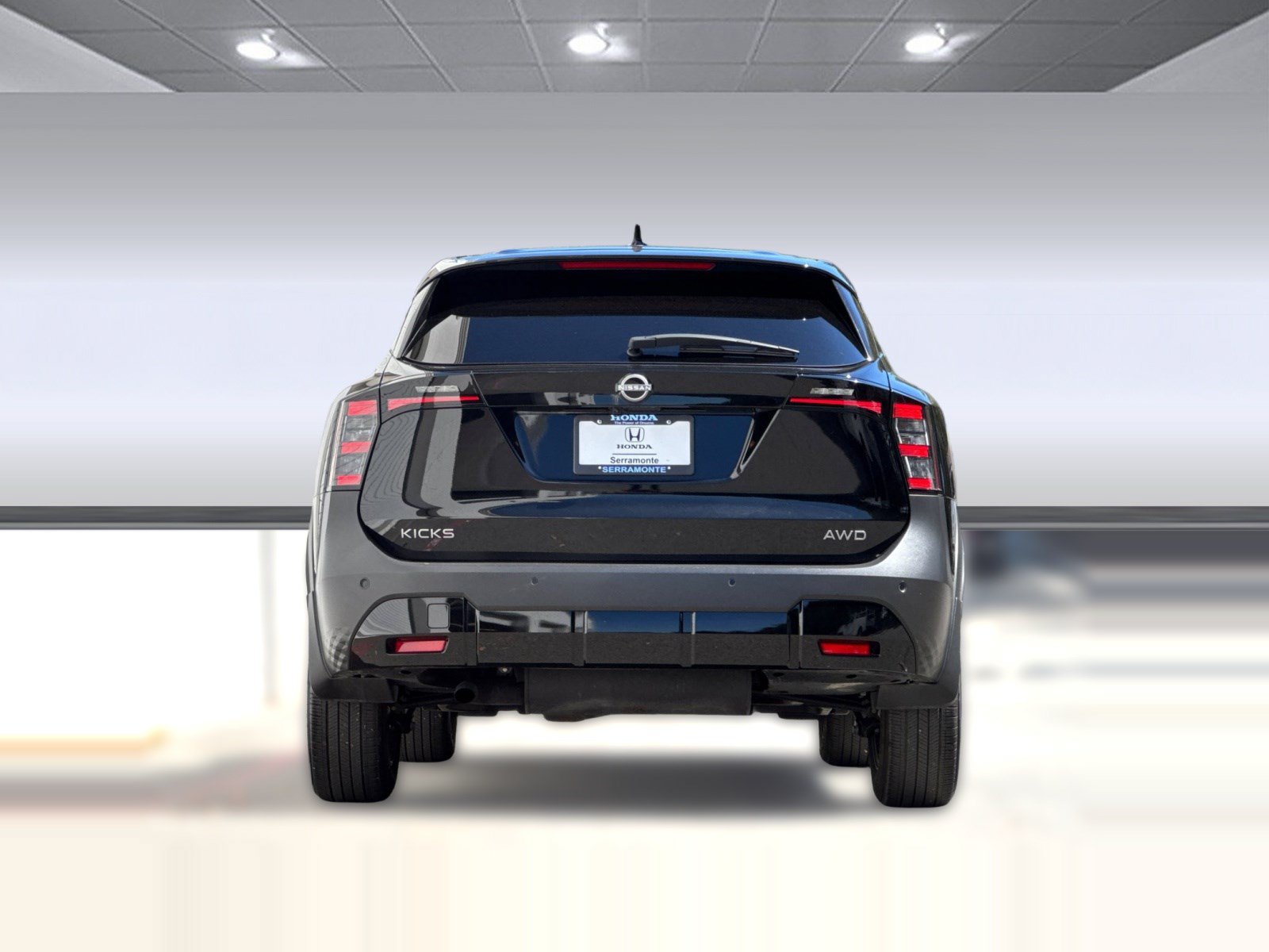 Used 2025 Nissan Kicks SV AWD/4WD image 9