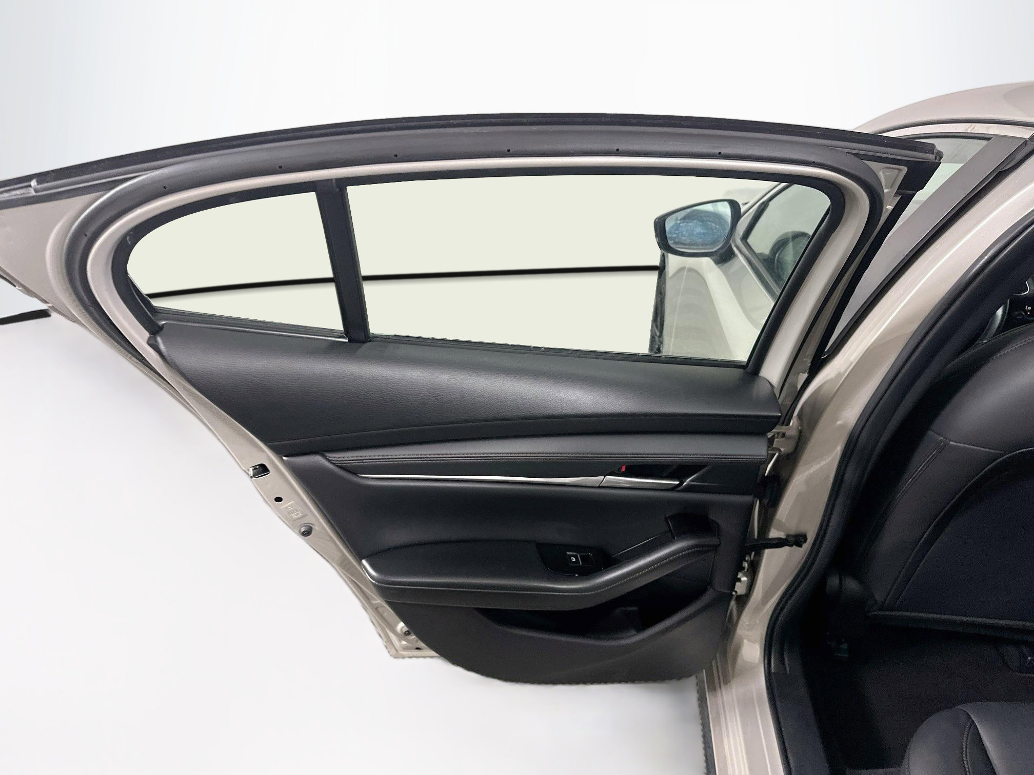 Used 2025 MAZDA MAZDA3 s FWD image 25