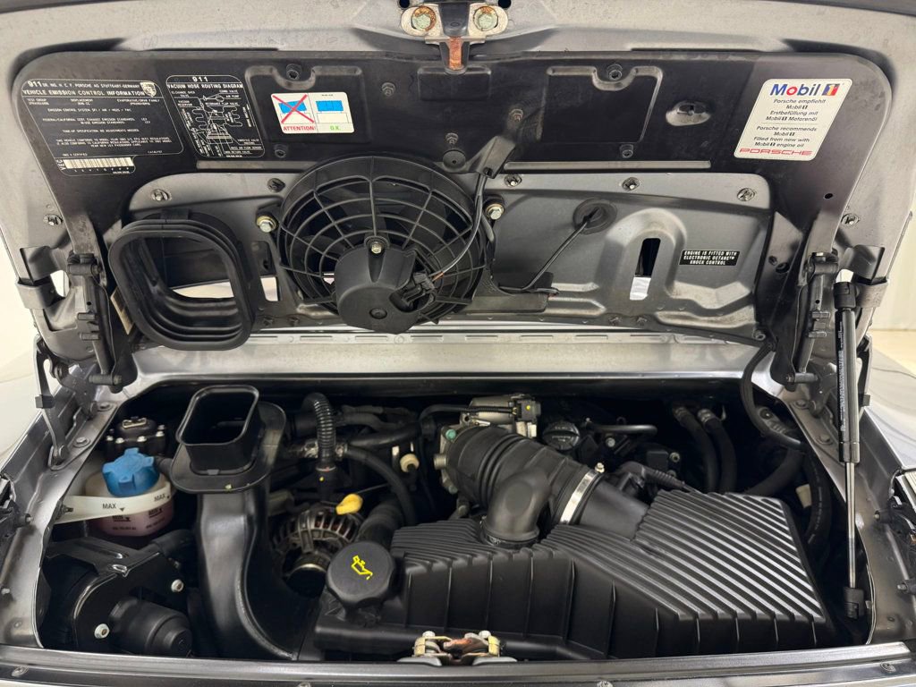 Used 2002 Porsche 911 Cabriolet image 70