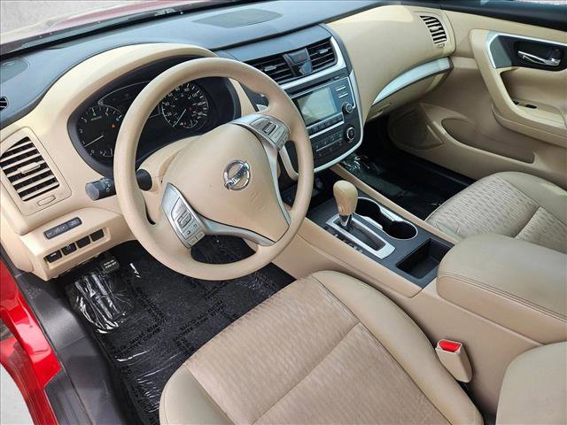 Used 2016 Nissan Altima 2.5 S w/ Power Driver Seat Package image 12