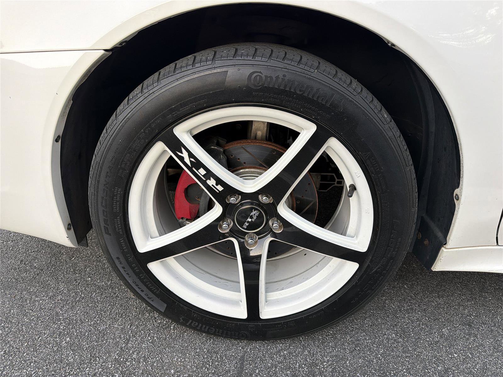 Used 2005 Pontiac Grand Prix GTP w/ Sport Package image 8