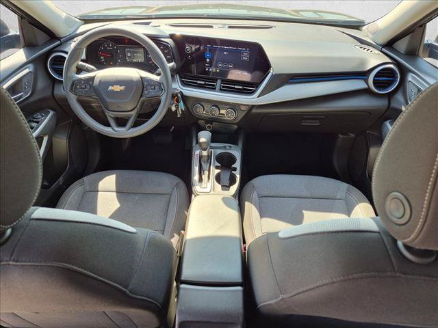 Used 2024 Chevrolet Trax LS FWD image 18