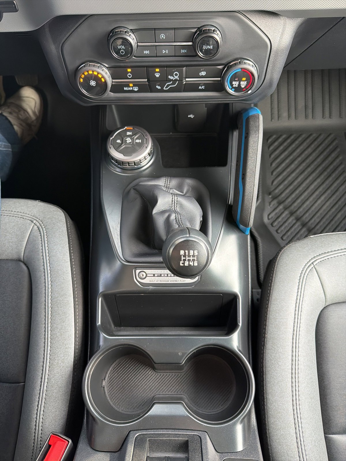 Used 2024 Ford Bronco Black Diamond image 24