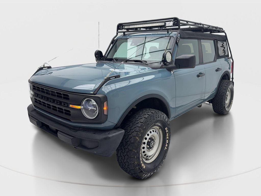 Used 2022 Ford Bronco 4-Door AWD/4WD image 4