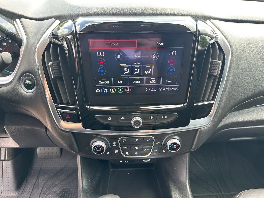 Used 2021 Chevrolet Traverse RS FWD image 24