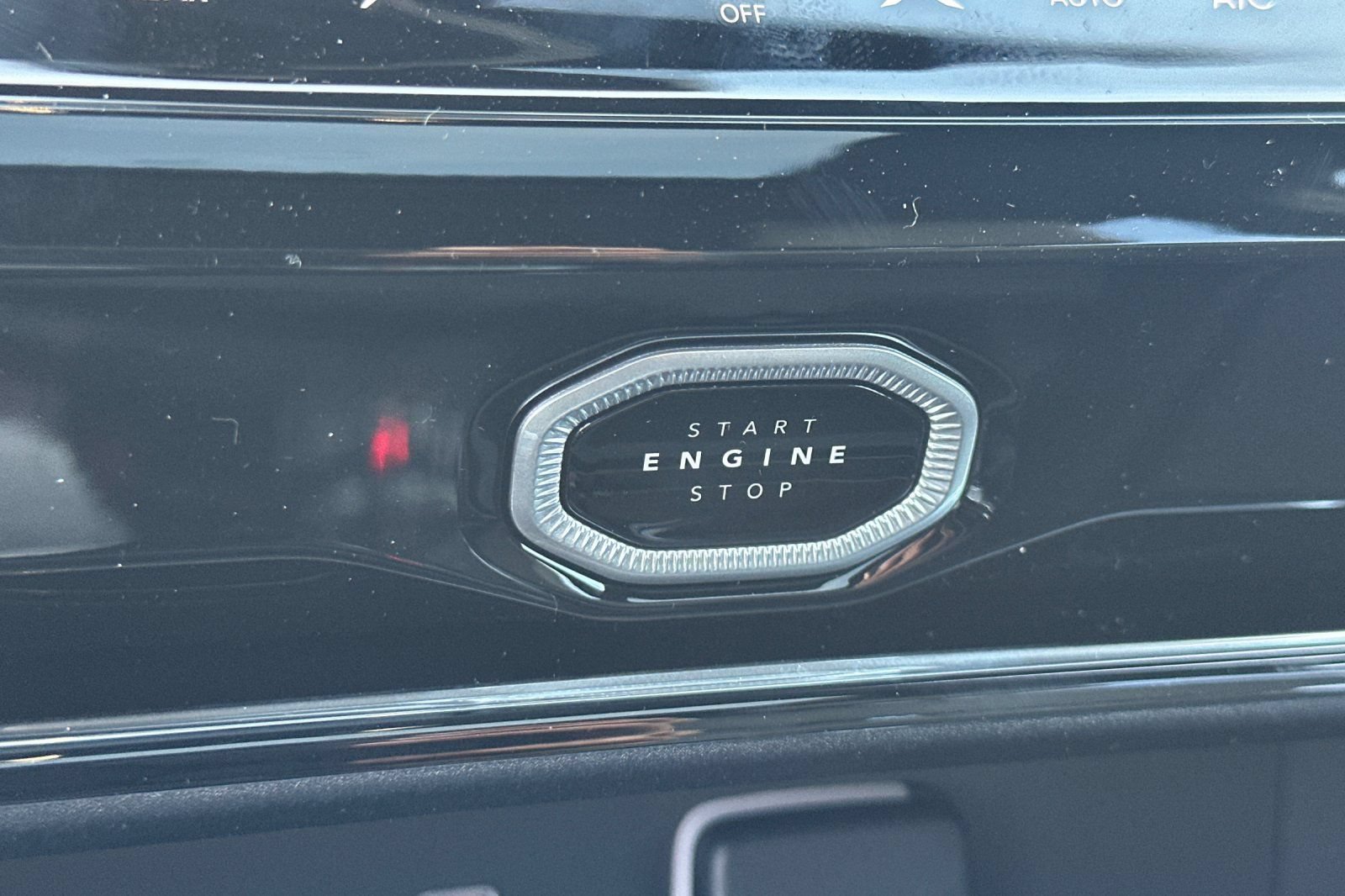 New 2026 Jeep Grand Cherokee Altitude AWD/4WD image 22