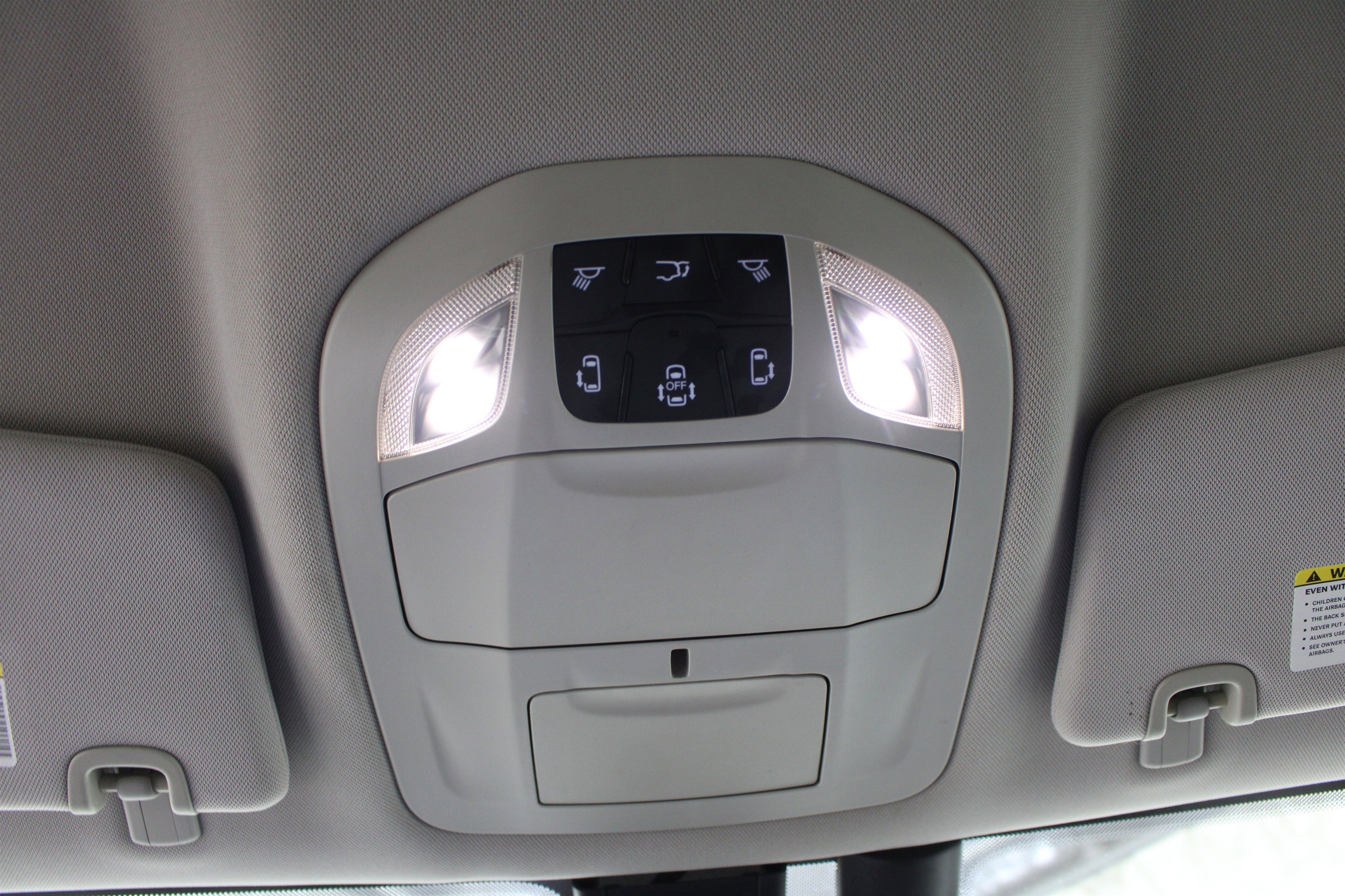 Used 2017 Chrysler Pacifica Touring-L FWD image 18