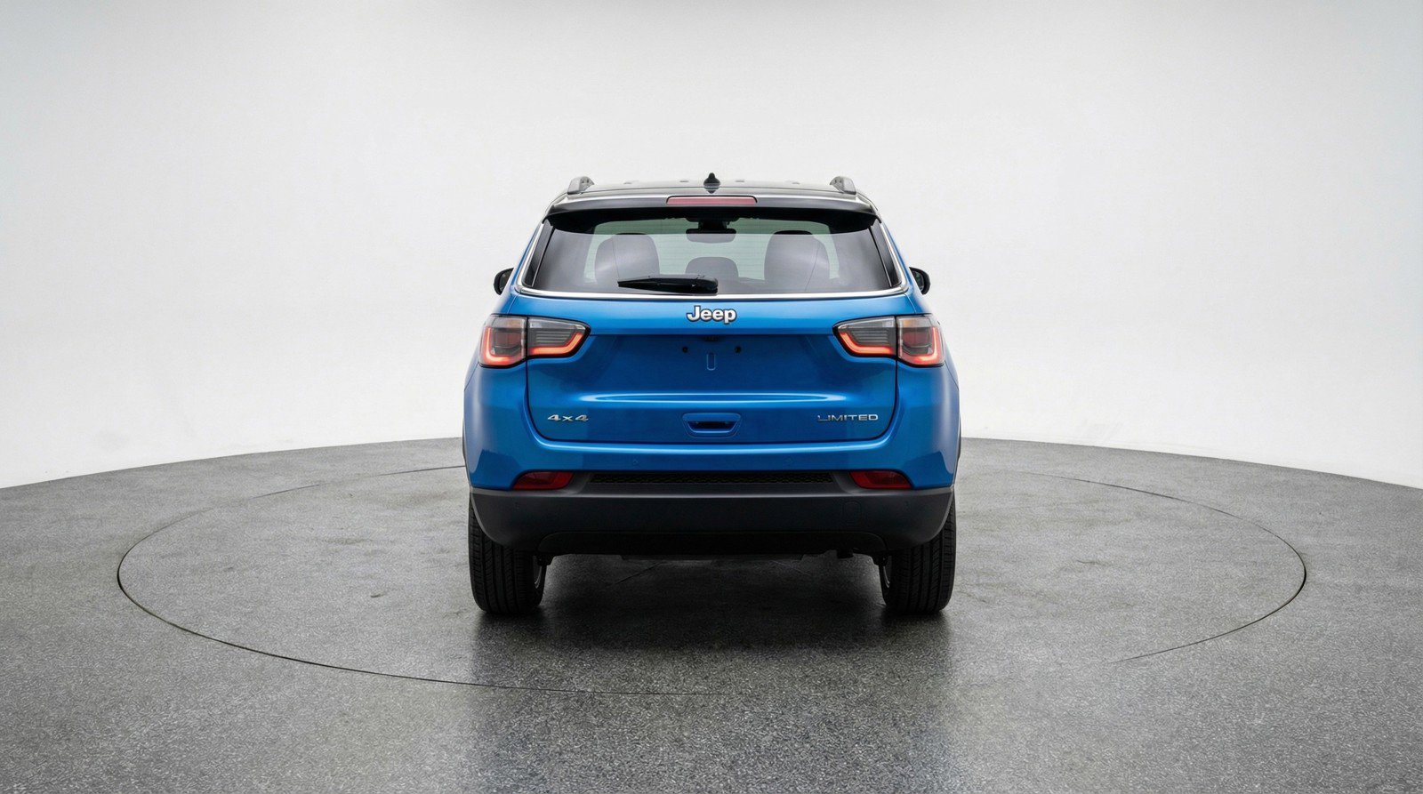 Used 2025 Jeep Compass Limited image 7