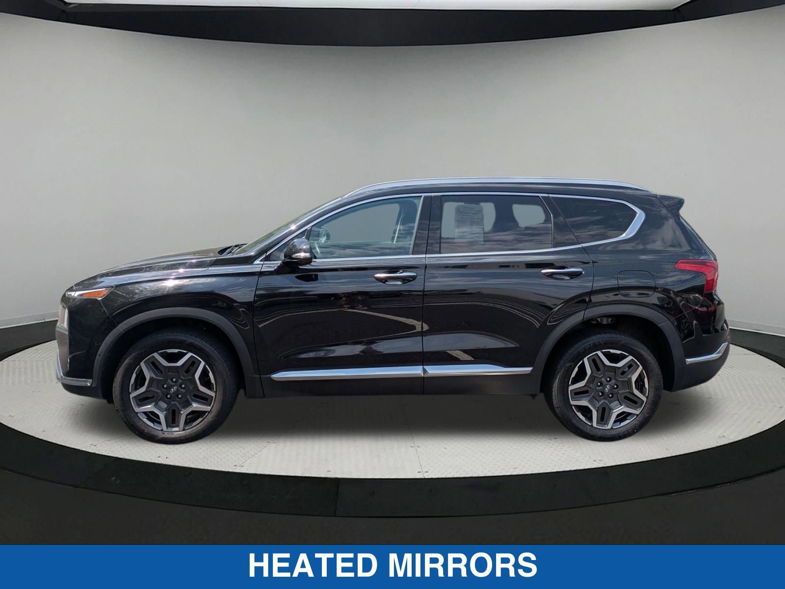 Used 2023 Hyundai Santa Fe Limited image 7