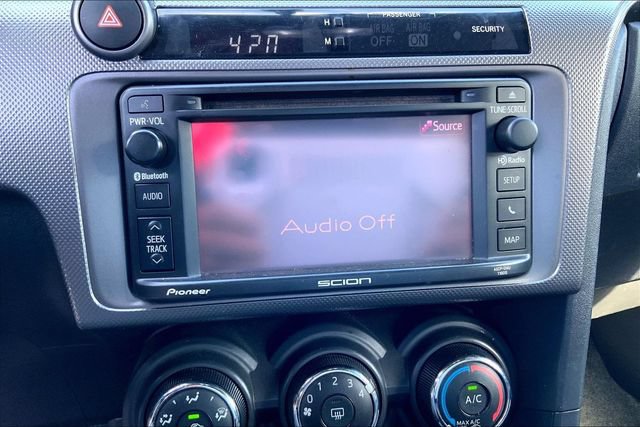 Used 2015 Scion tC FWD image 21
