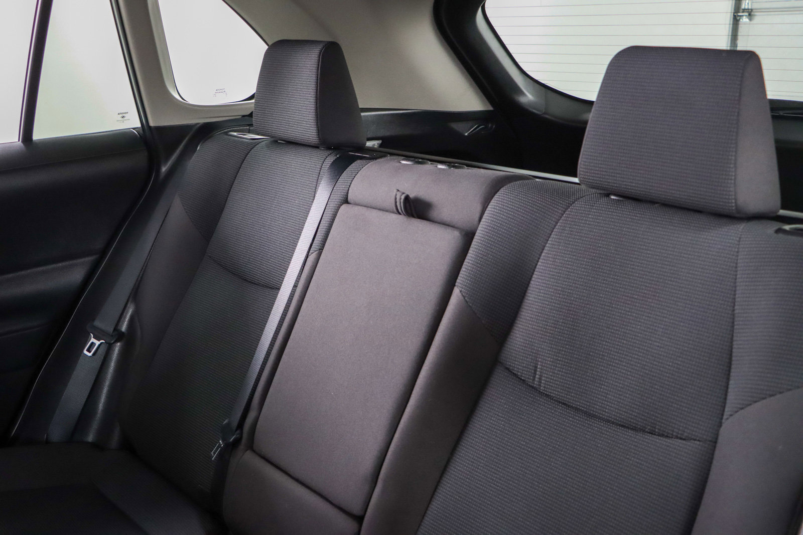 Used 2021 Toyota RAV4 LE image 24