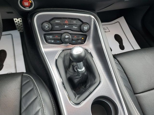 Used 2016 Dodge Challenger SRT w/ Technology Group RWD image 20