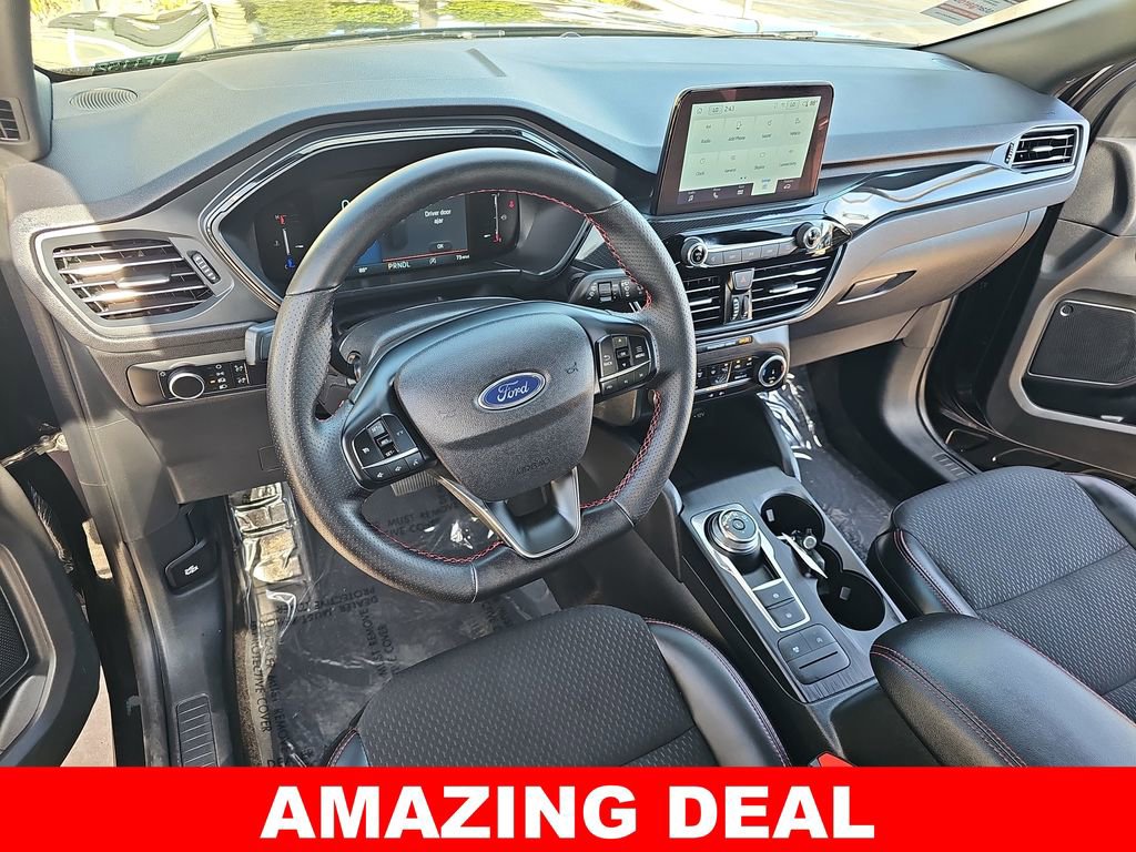 Used 2025 Ford Escape ST-Line image 15