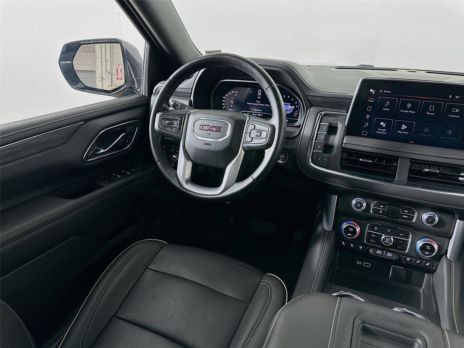 Used 2023 GMC Yukon SLT image 24