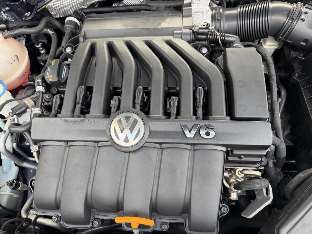 Used 2013 Volkswagen Passat 3.6 SEL Premium image 25