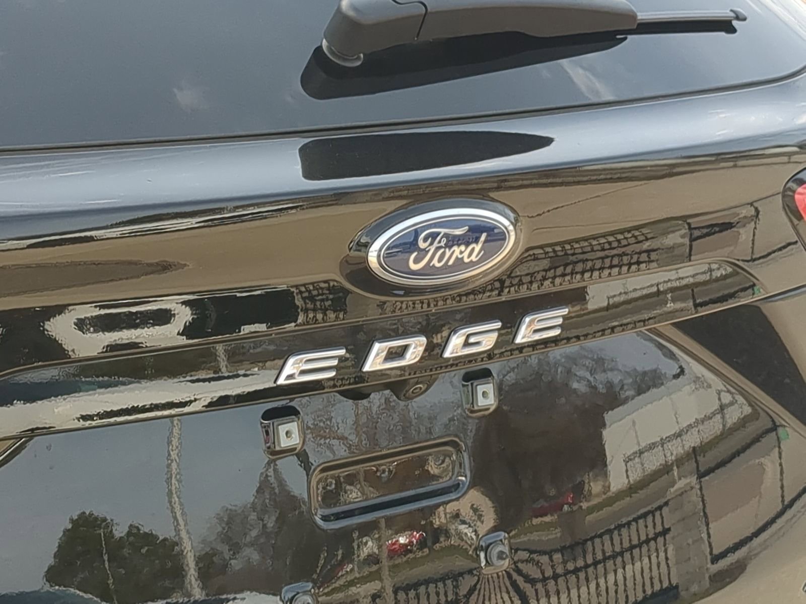 Used 2023 Ford Edge SEL w/ Sport Appearance Package AWD/4WD image 18