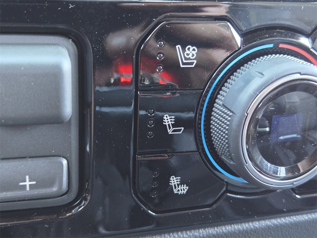 New 2026 Chevrolet Silverado 1500 ZR2 image 17