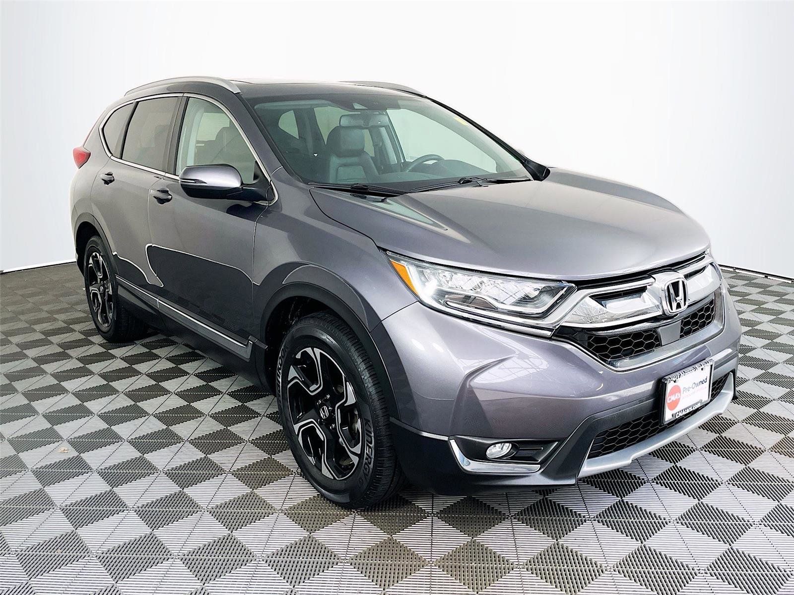 Used 2019 Honda CR-V Touring image 1